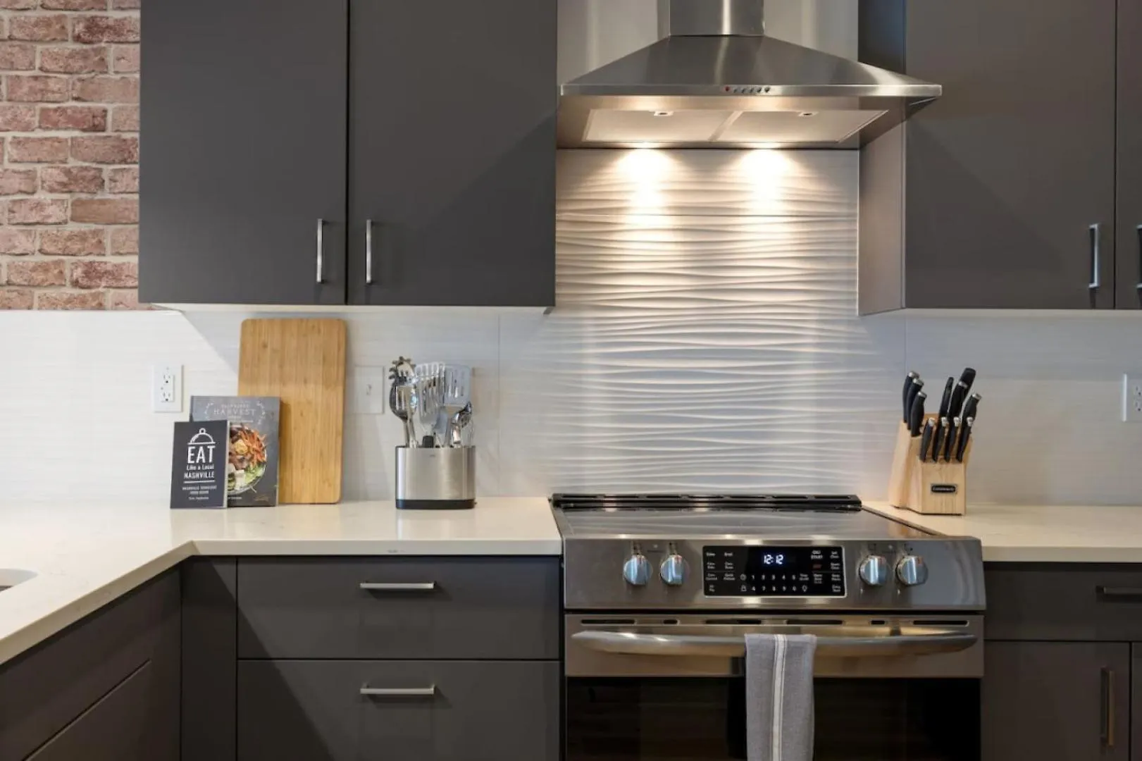 Holiday home Walk To Nightlife, Vanderbilt, Minutes To Broadway Nashville United States